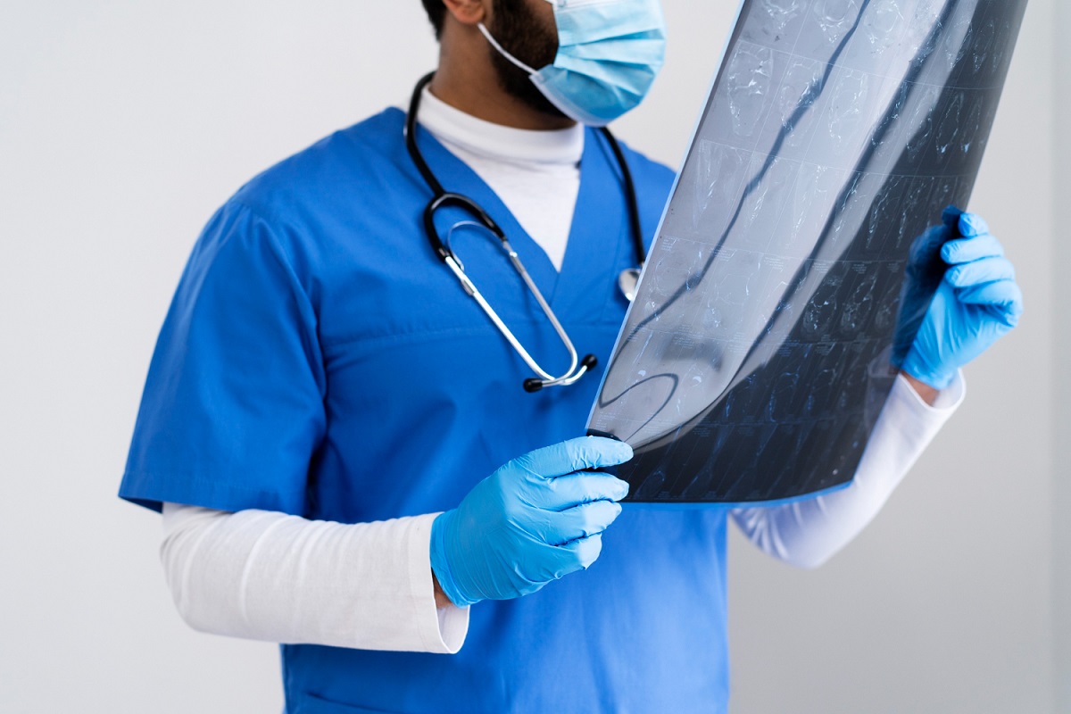 Microscopia na ortopedia: como as técnicas de reposição ligamentar estão revolucionando a medicina